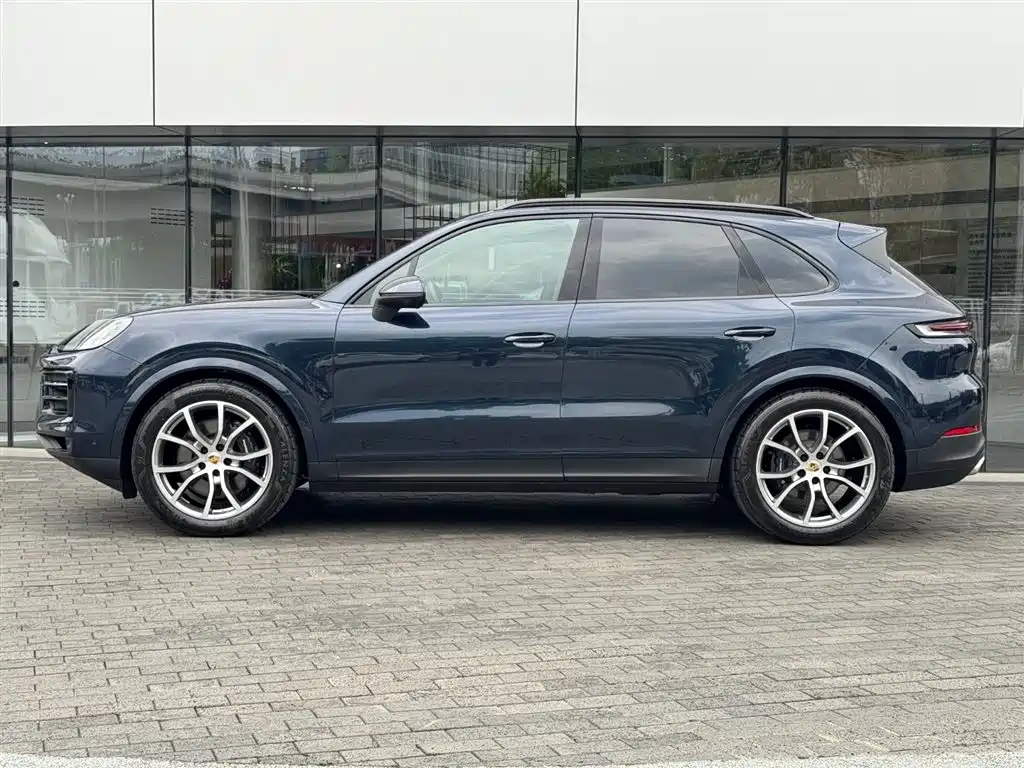 Porsche Cayenne 2025 — фото 2