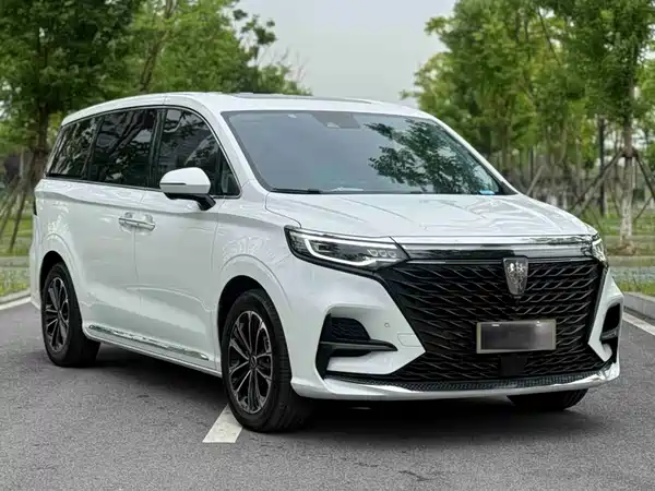 Roewe iMAX8 2021