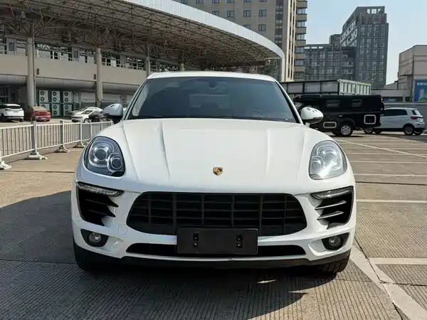 Porsche Macan 2016