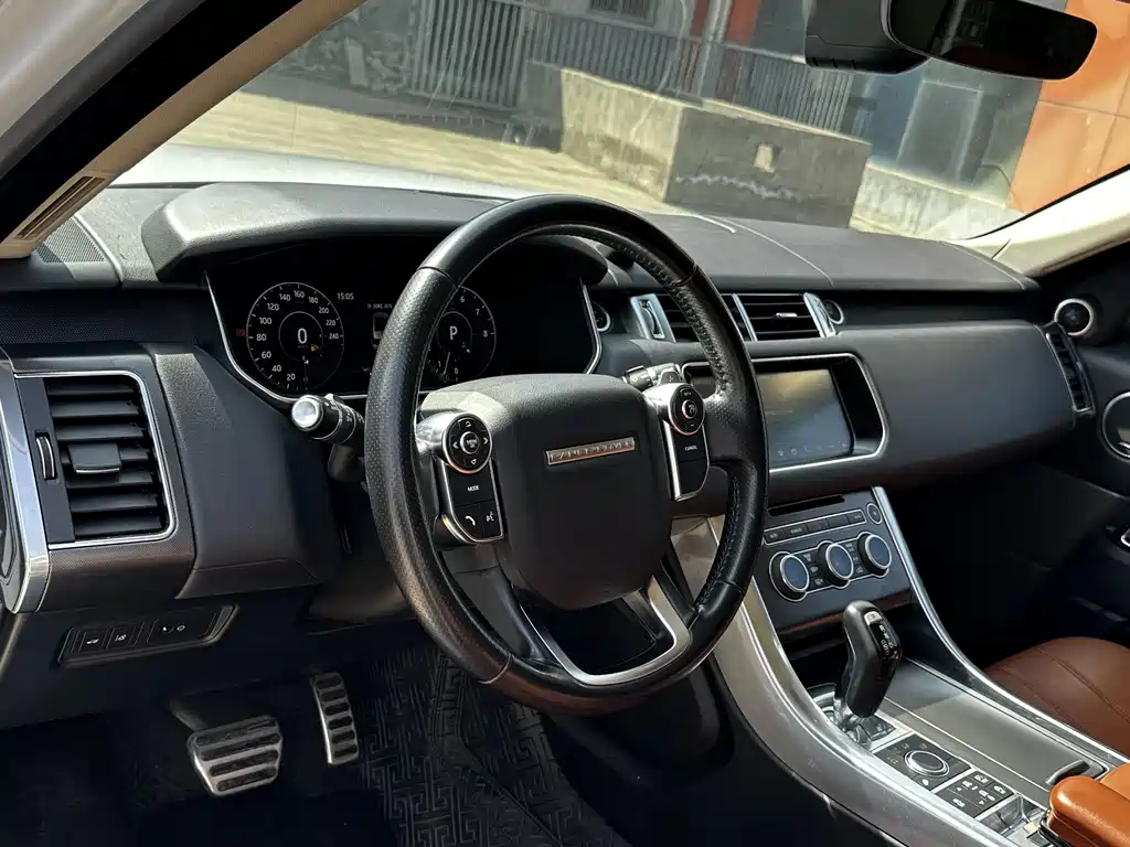 Land Rover Sport 2018 — фото 16