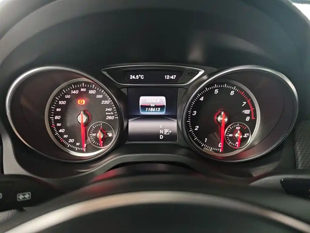 Mercedes-Benz GLA 2017 — фото 12