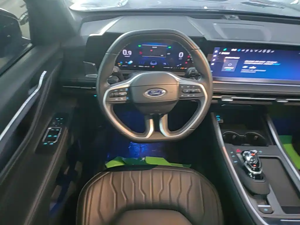 Ford Edge 2025 — фото 11