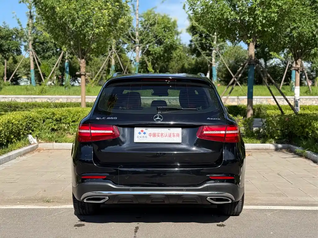 Mercedes-Benz GLC 2018 — фото 19