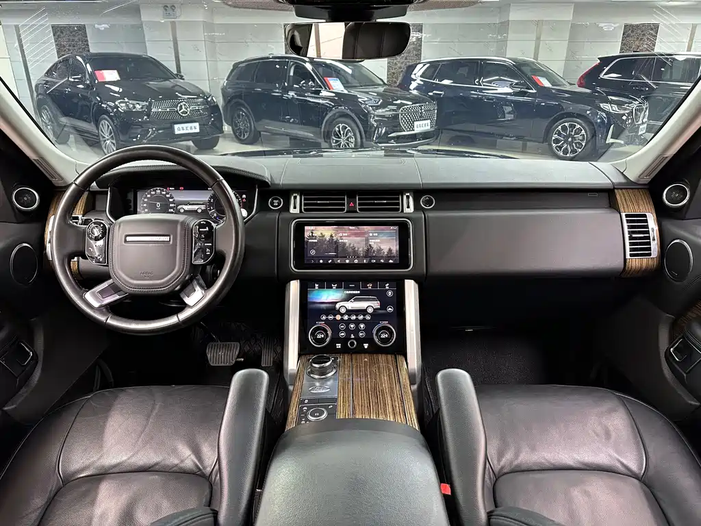 Land Rover Range Rover 2020 — фото 9
