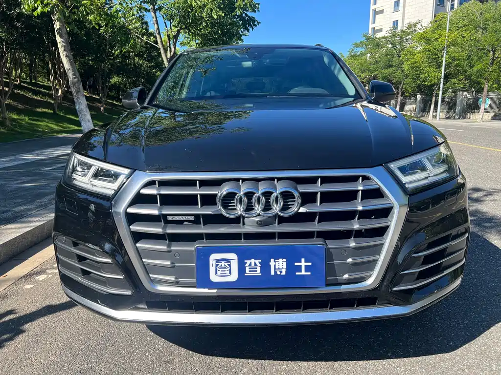 Audi Q5L 2021 — фото 2