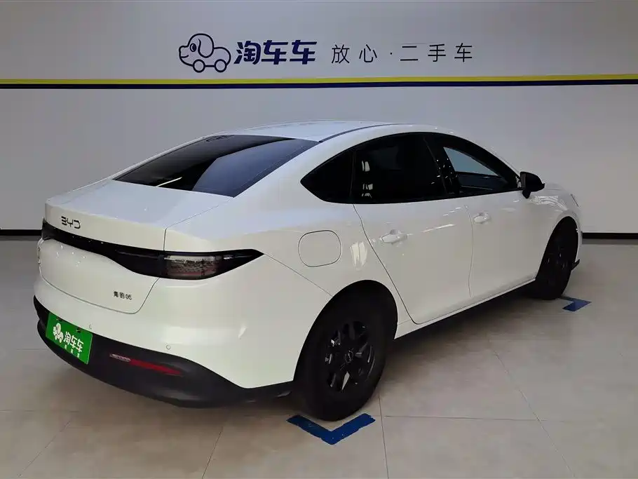BYD Seal 05 DM-i 2025 — фото 3
