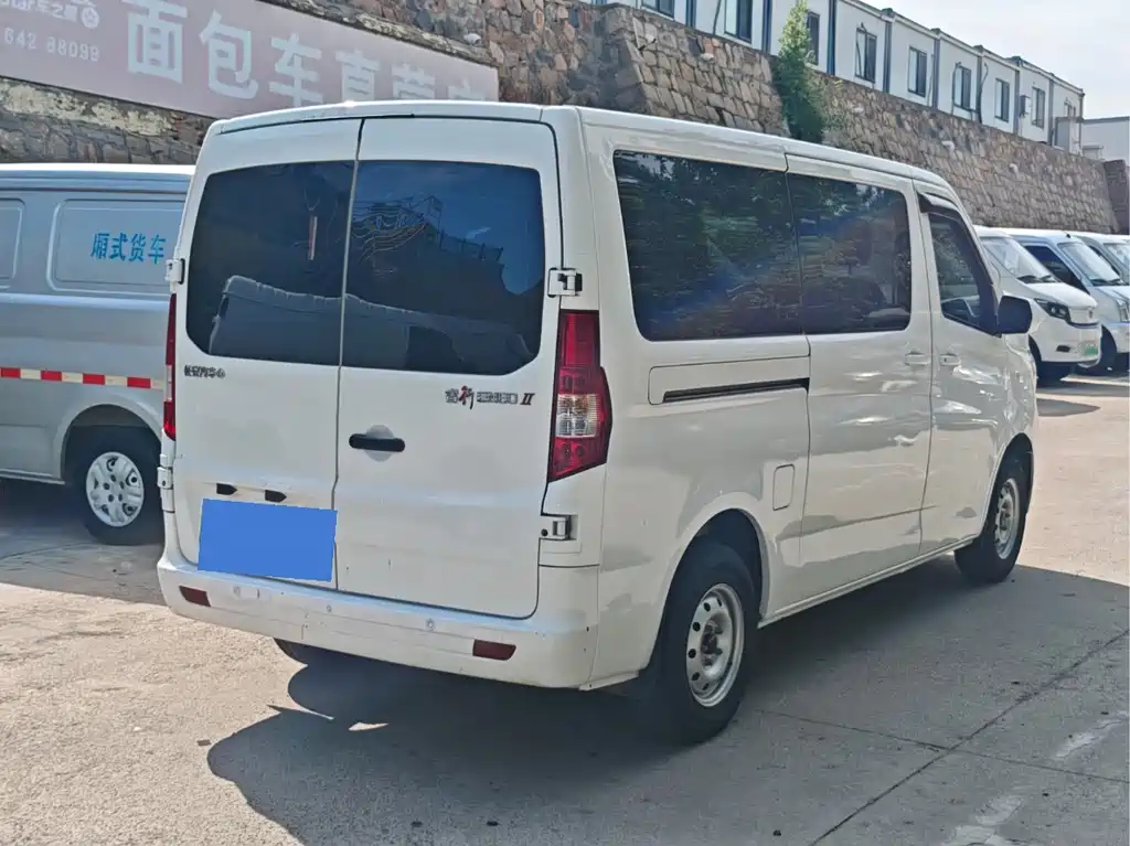 Changan Ruixing EM60 2025