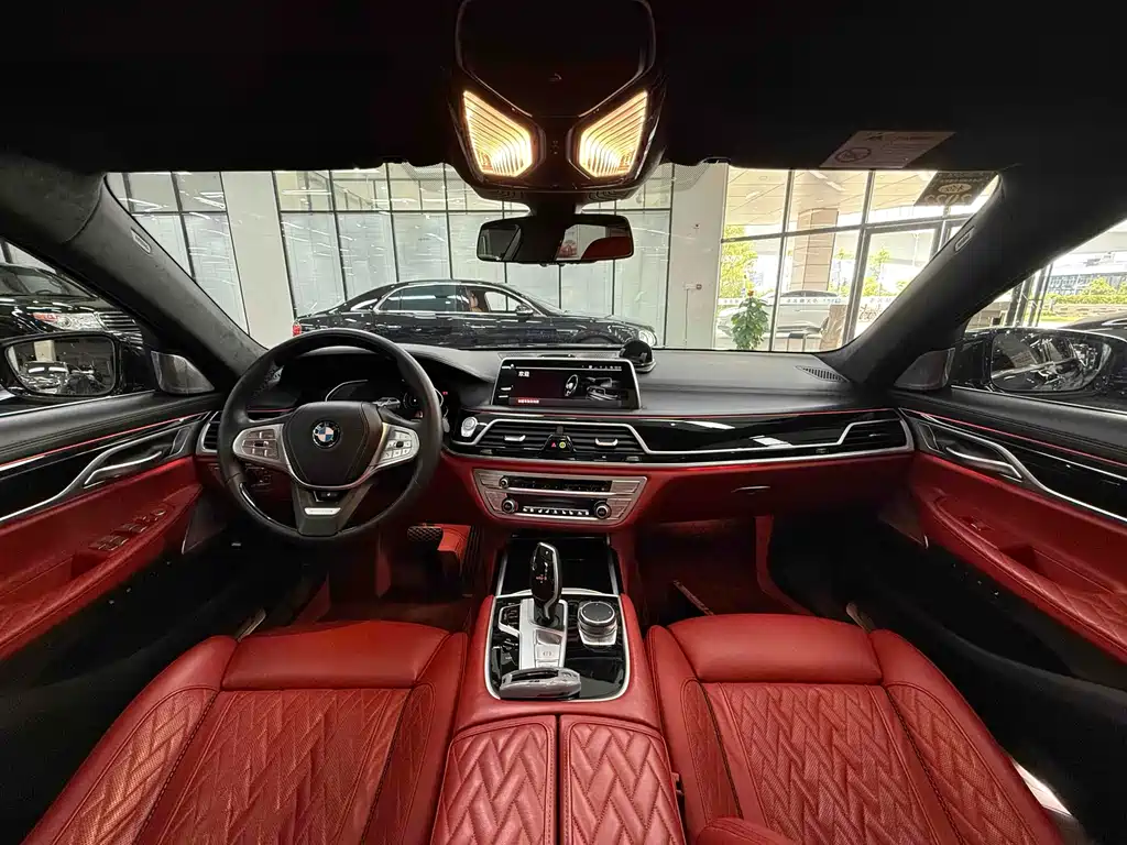 BMW 7 Series 2020 — фото 14