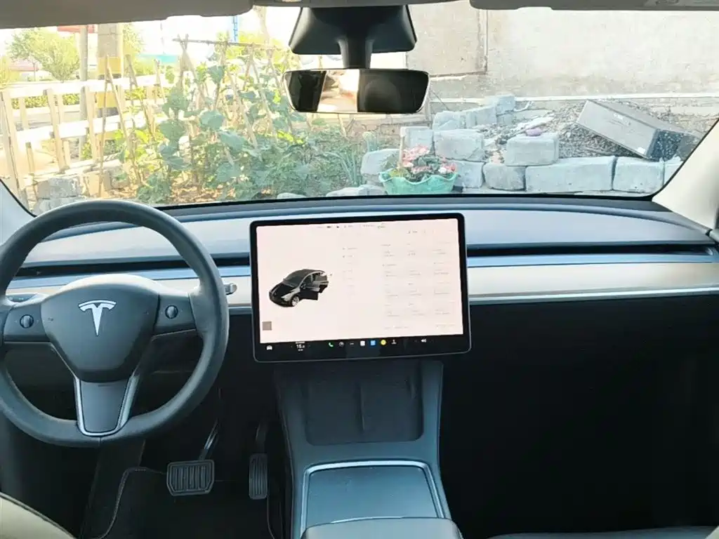 Tesla Model Y 2021 — фото 10