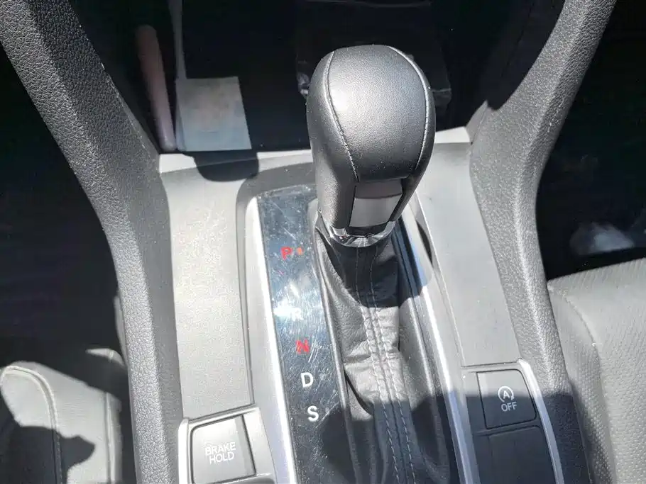 Honda Civic 2020 — фото 16
