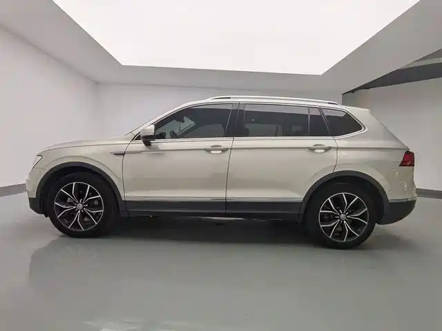 Volkswagen Tiguan L 2019 — фото 18