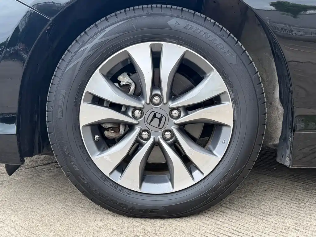 Honda Accord 2016 — фото 9