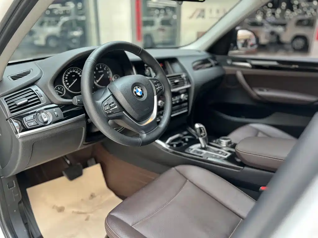 BMW X3 2016 — фото 12