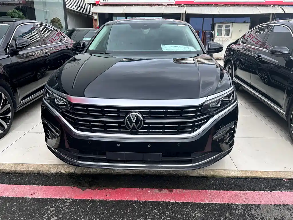 Volkswagen Passat 2022