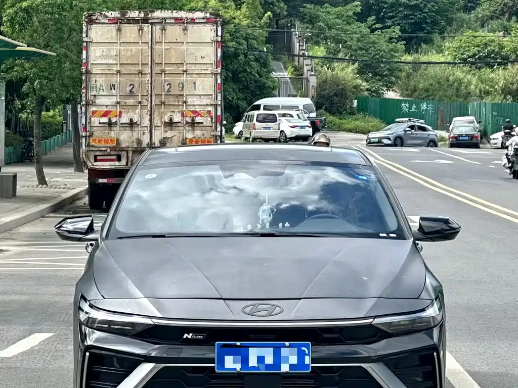 Hyundai Elantra 2024 — фото 2