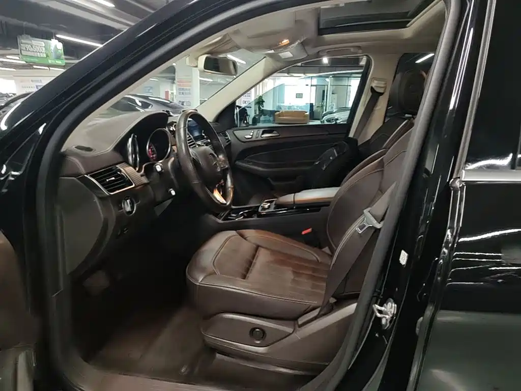 Mercedes-Benz GLE 2018 — фото 15