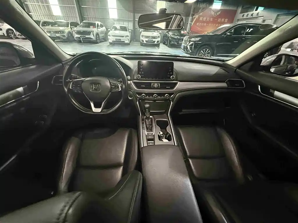 Honda Accord 2020 — фото 6