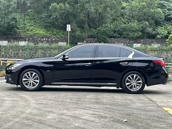 Infiniti Q50L 2018
