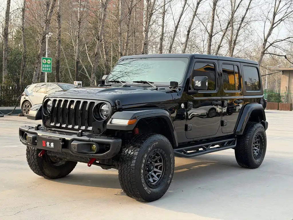 Jeep Wrangler 2021 — фото 1