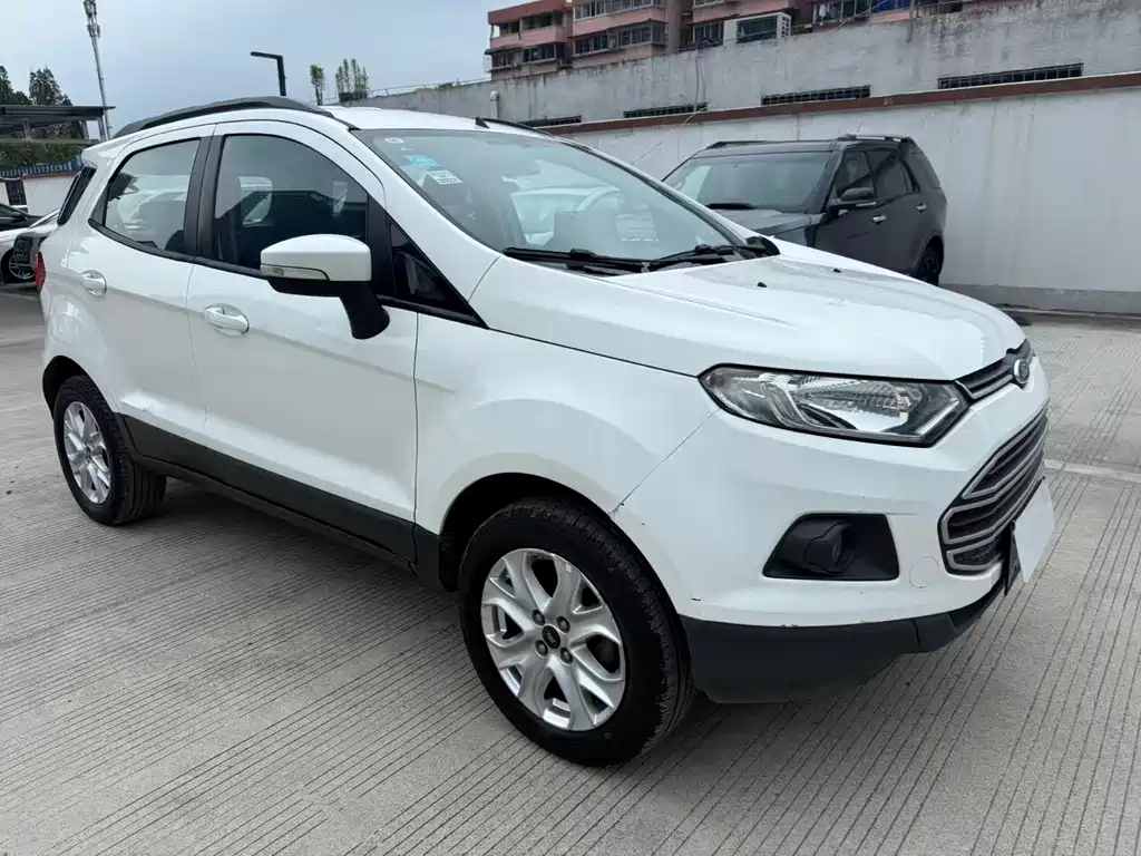 Ford EcoSport 2015 — фото 3