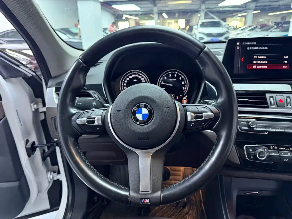 BMW X1 2022 — фото 7