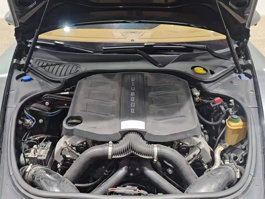 Porsche Panamera 2015 — фото 29