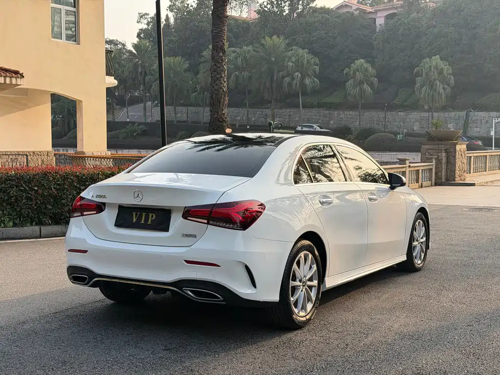 Mercedes-Benz A-Class 2019 — фото 7