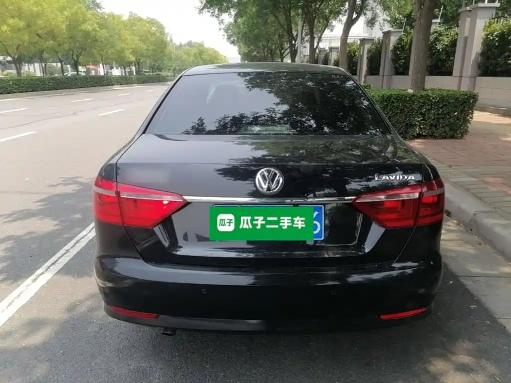 Volkswagen Lavida 2015