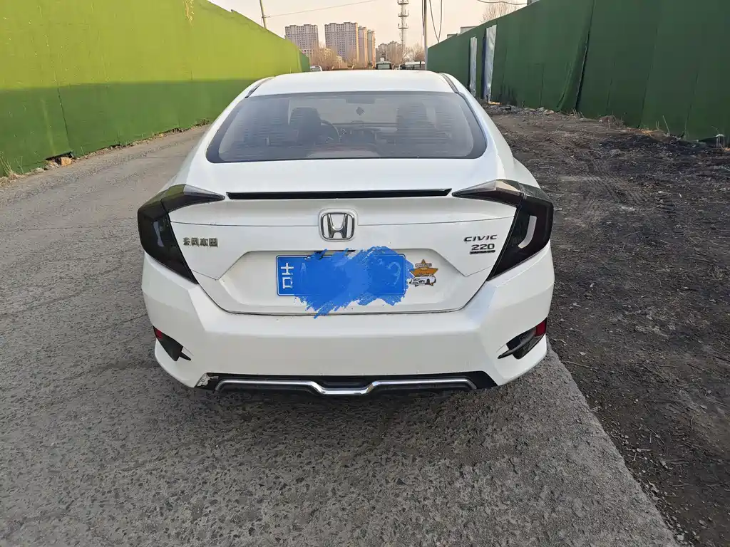 Honda Civic 2018 — фото 5