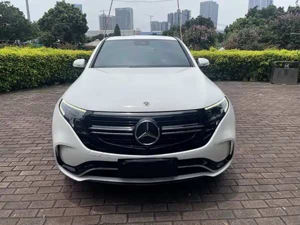 Mercedes-Benz EQC 2020