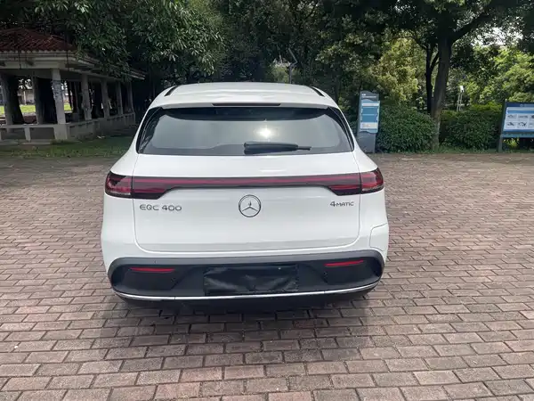 Mercedes-Benz EQC 2020
