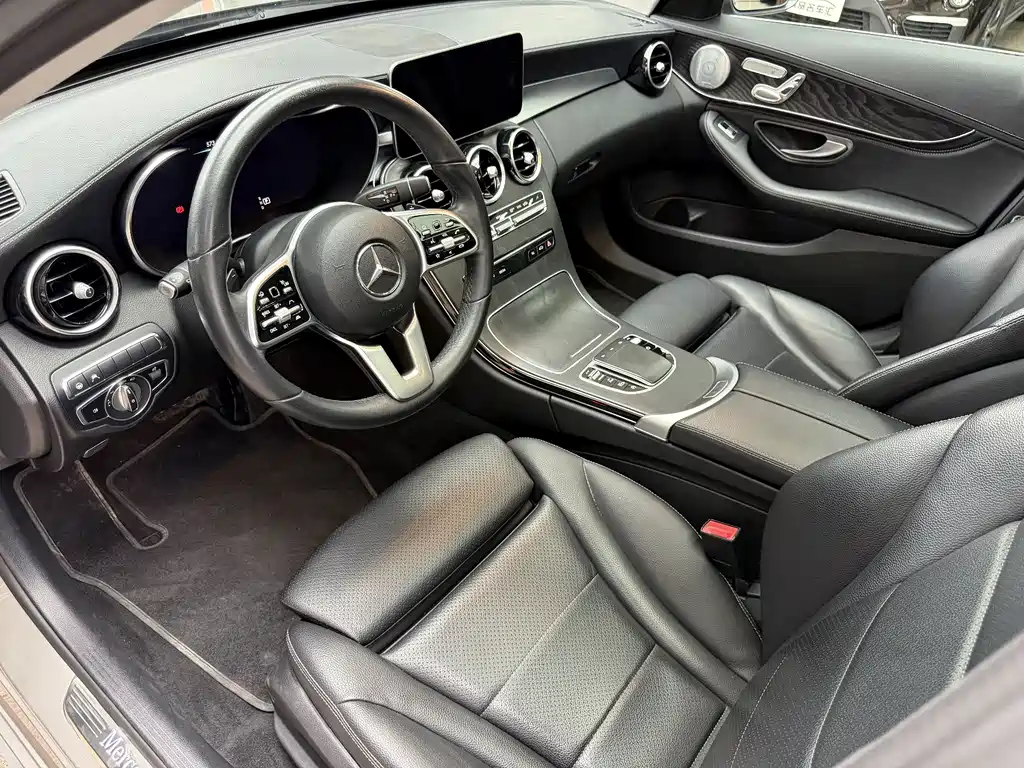 Mercedes-Benz C-Class 2019 — фото 10