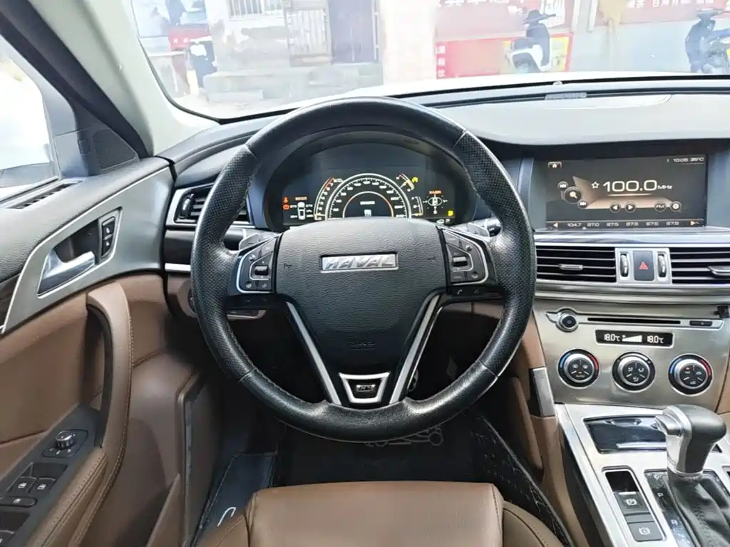 Haval H7 2017 — фото 11