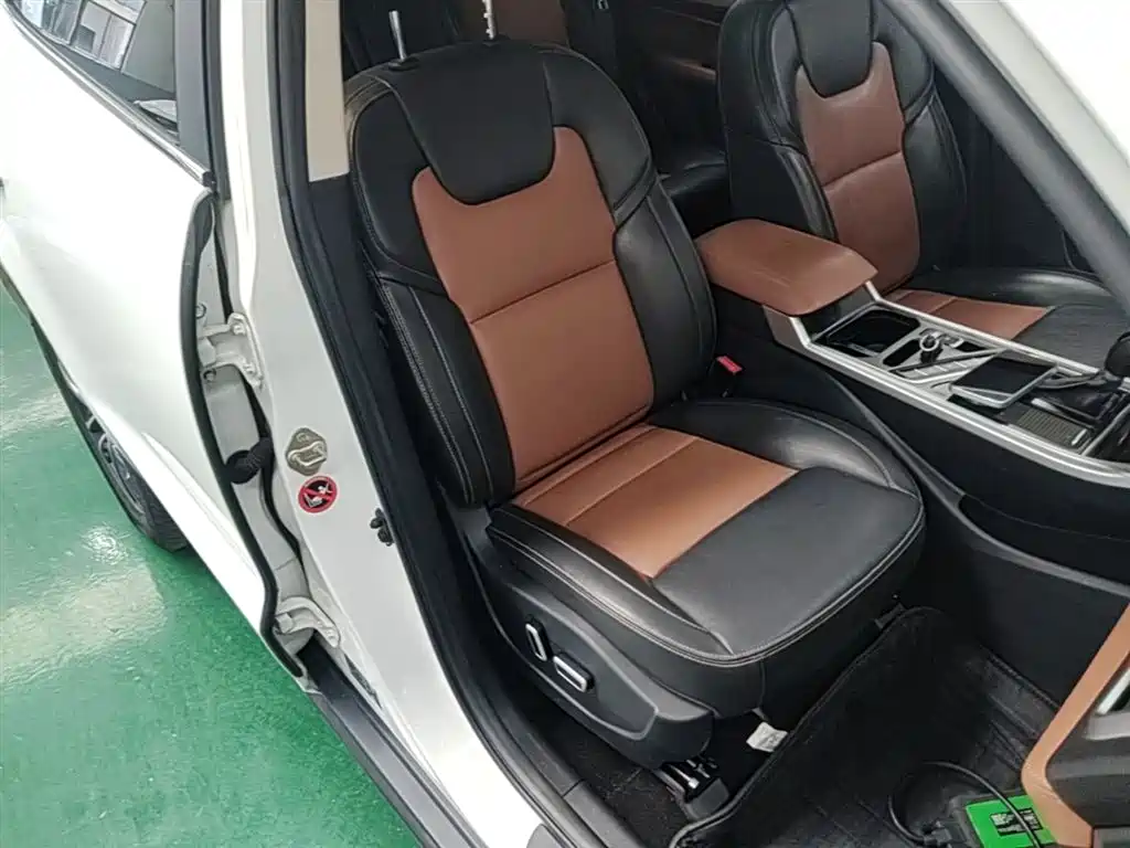Geely Vision X6 2018 — фото 20