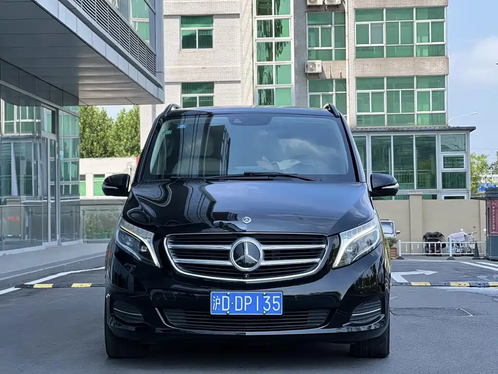 Mercedes-Benz V-Class 2018 — фото 2