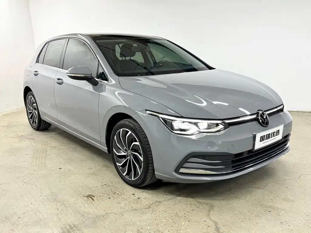 Volkswagen Golf 2024