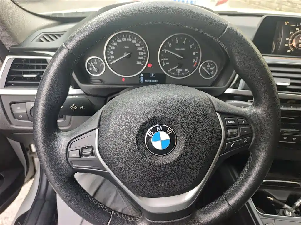 BMW 3 Series 2016