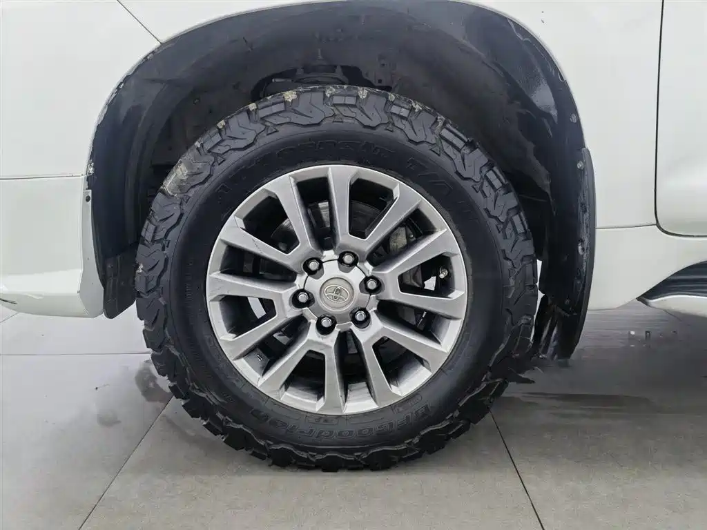 Toyota Prado 2019 — фото 17