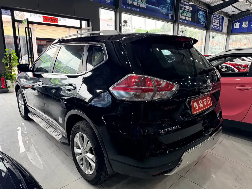 Nissan X-Trail 2017 — фото 10