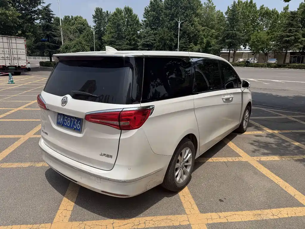 Buick GL8 2019