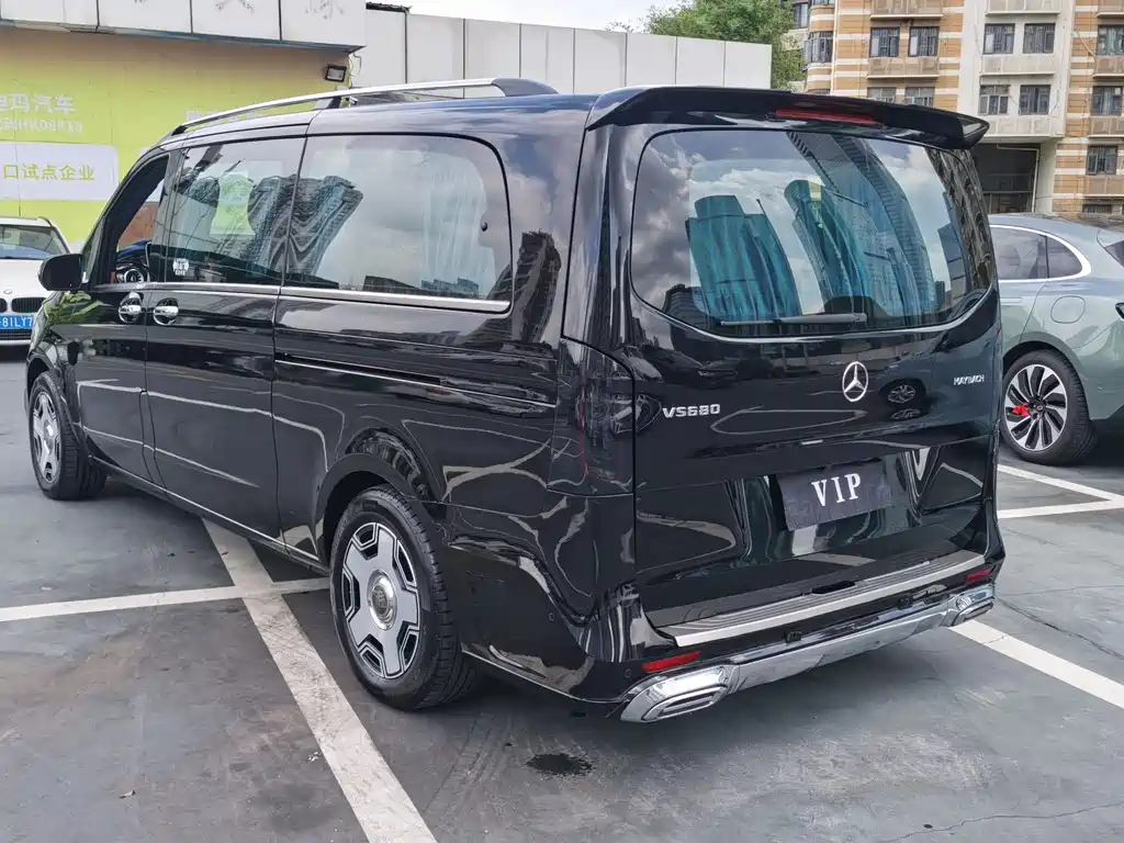 Mercedes-Benz Vito 2023 — фото 18