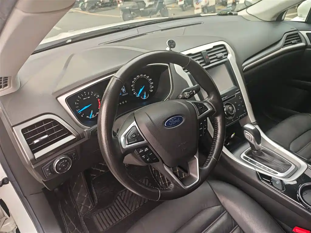 Ford Mondeo 2013 — фото 7