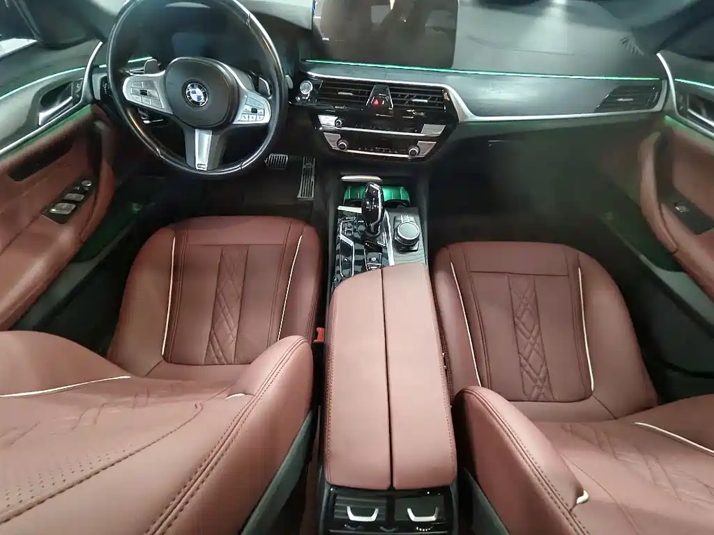 BMW 5 Series 2023 — фото 13