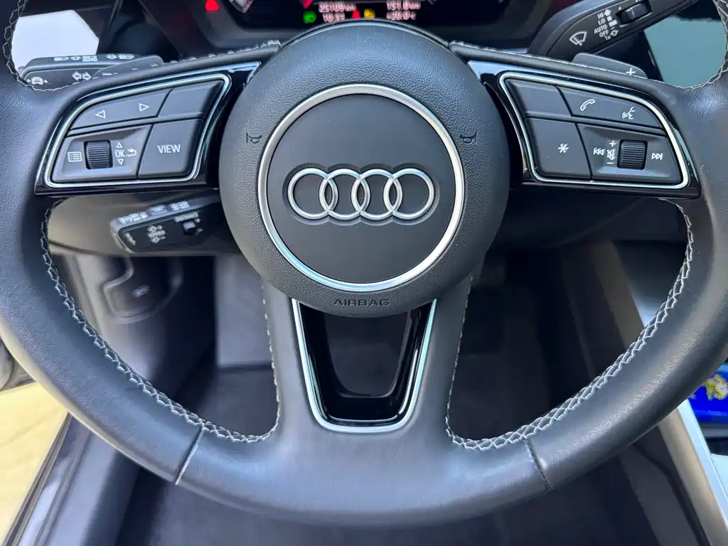 Audi A3 2023 — фото 18