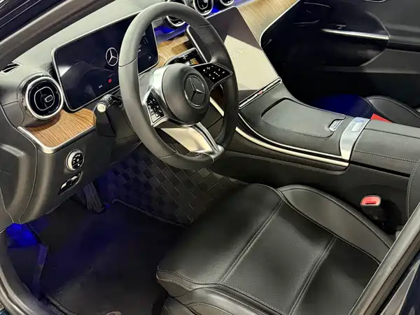 Mercedes-Benz C-Class 2023