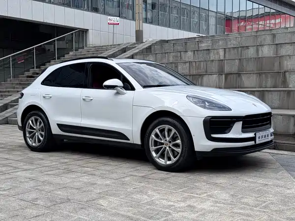 Porsche Macan 2022