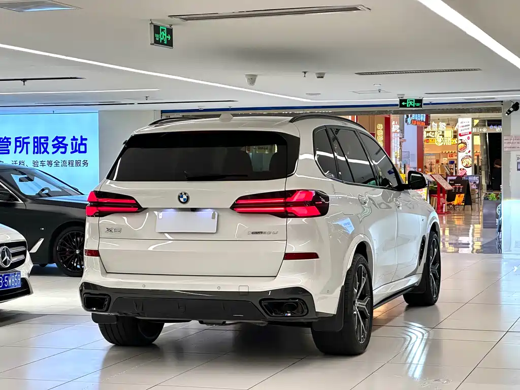 BMW X5 2024