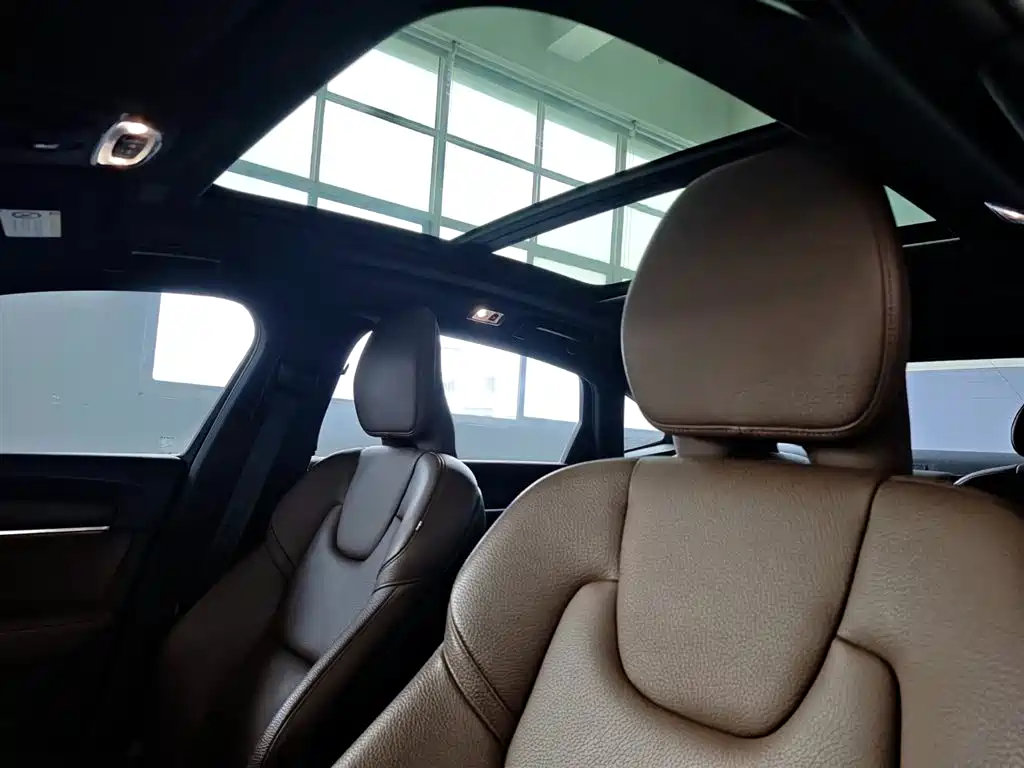 Volvo S90 2021 — фото 17