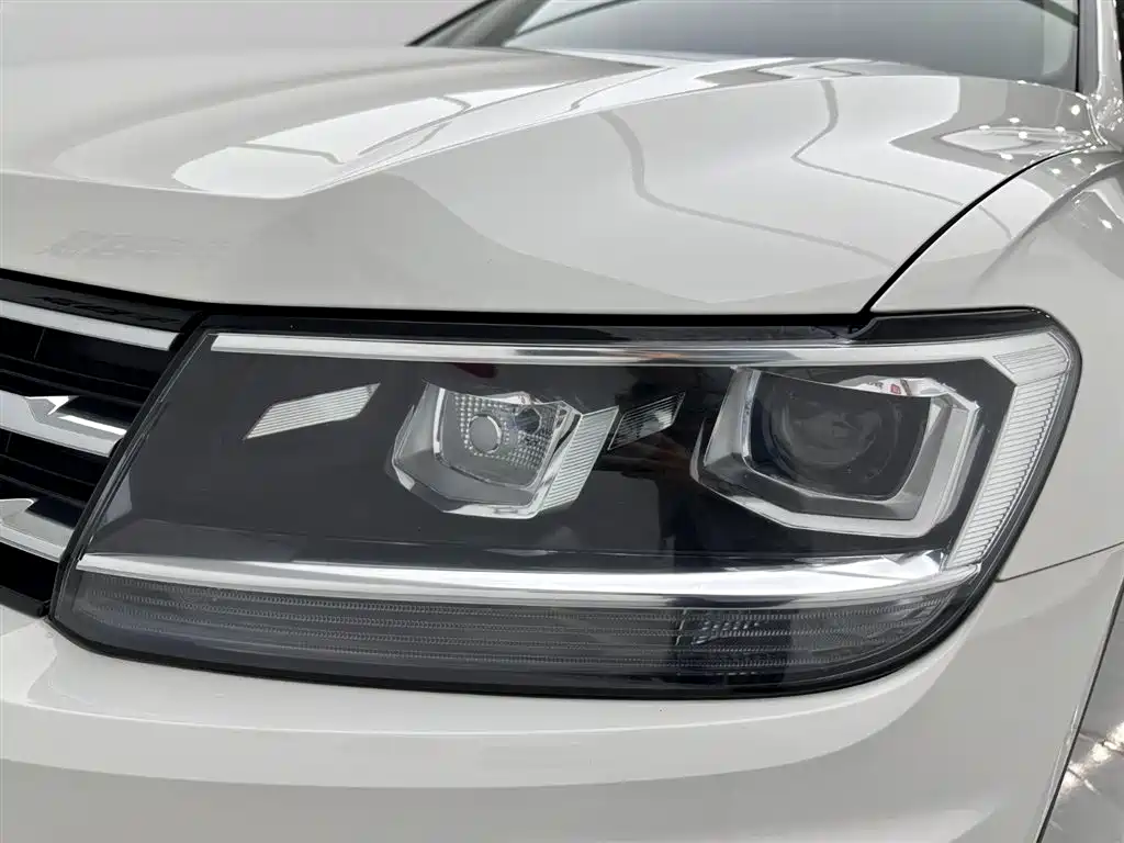Volkswagen Tiguan L 2020 — фото 27