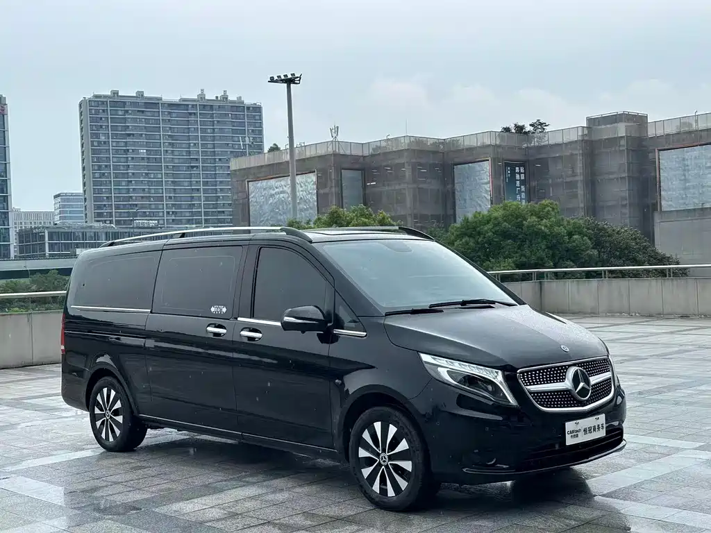 Mercedes-Benz Vito 2024 — фото 3